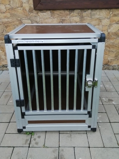 Přepravní box do auta Škoda Fabia s nouzovými dvířky 